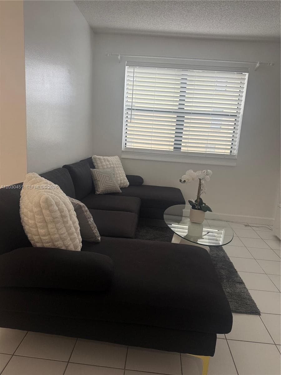 1390 Ocean Dr 302 photo 18