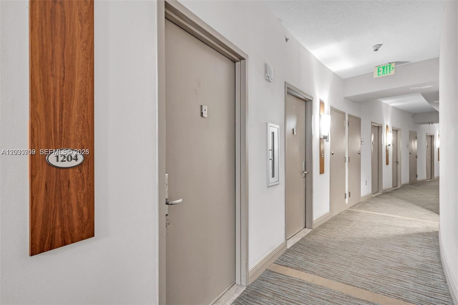 1750 N Bayshore Dr 1204 photo 2