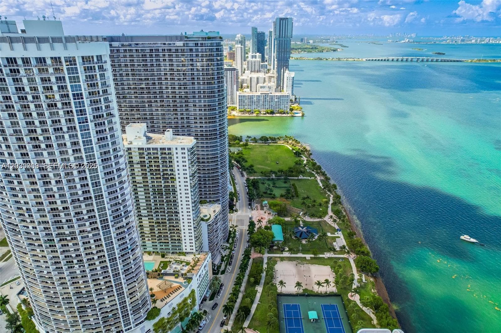1750 N Bayshore Dr 1204 photo 22