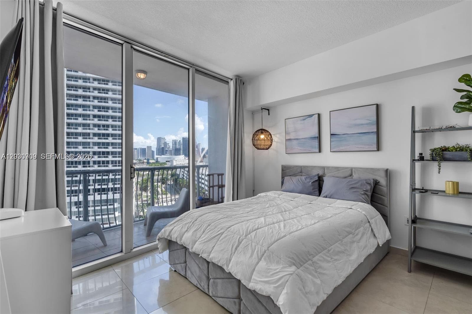 1750 N Bayshore Dr 1204 photo 1