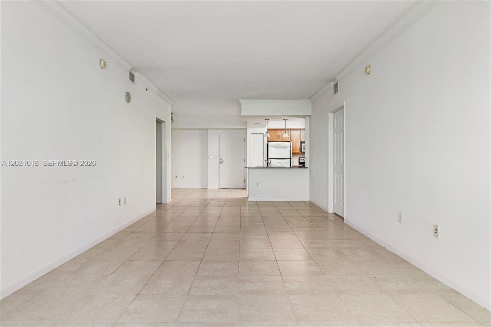 2000 N Bayshore Dr 420 photo 2