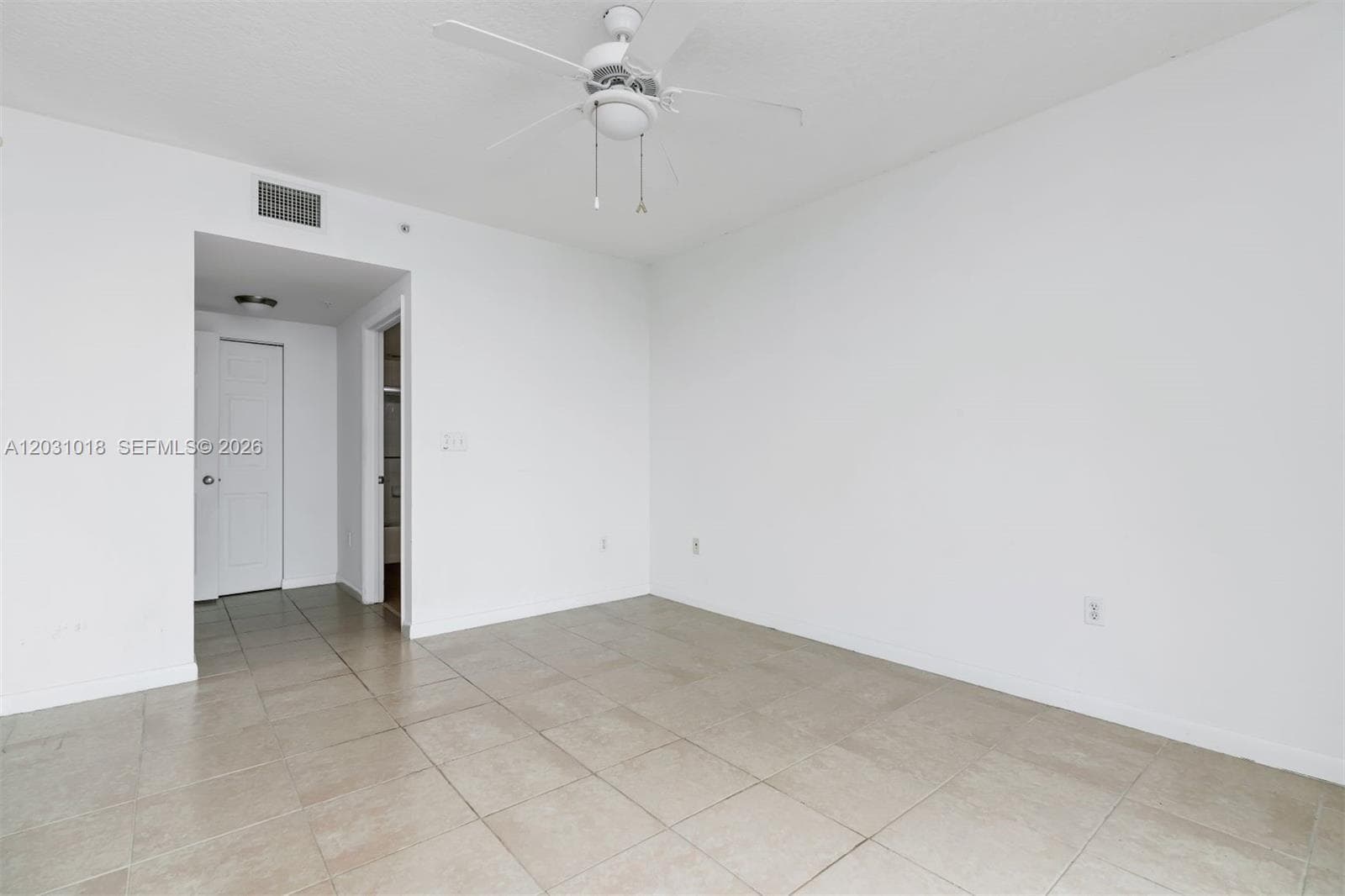 2000 N Bayshore Dr 420 photo 8