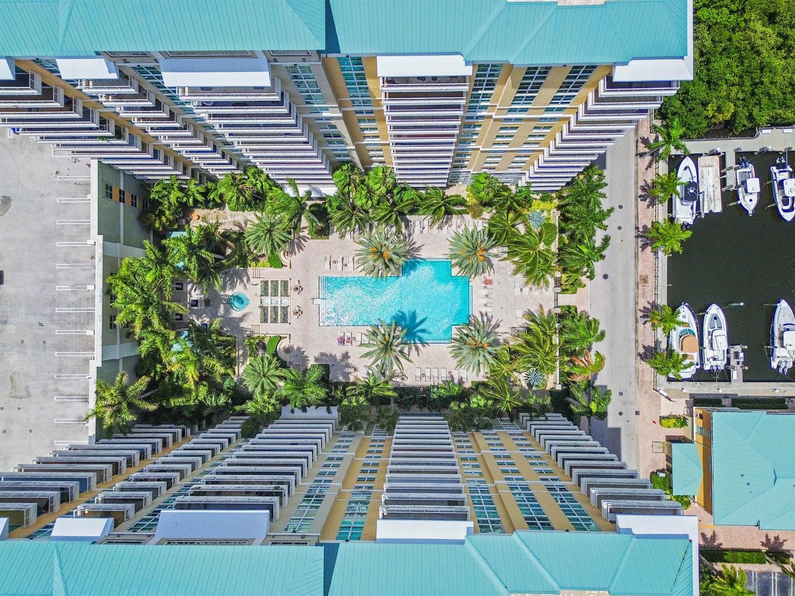 625 Casa Loma Boulevard #909 2