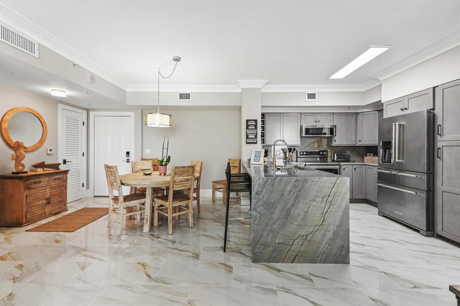 625 Casa Loma Boulevard #909 5