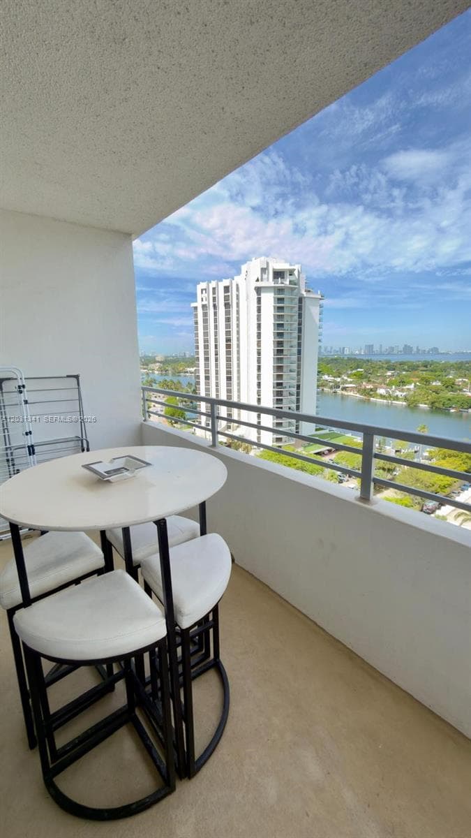 5555 Collins Ave 16W photo 20