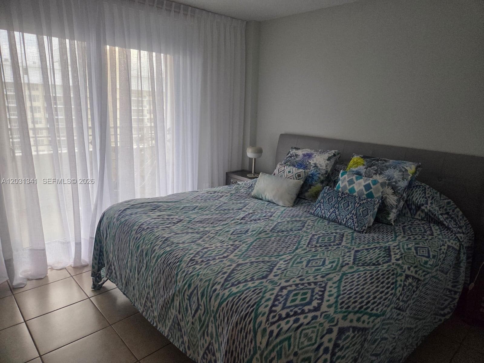 5555 Collins Ave 16W photo 8