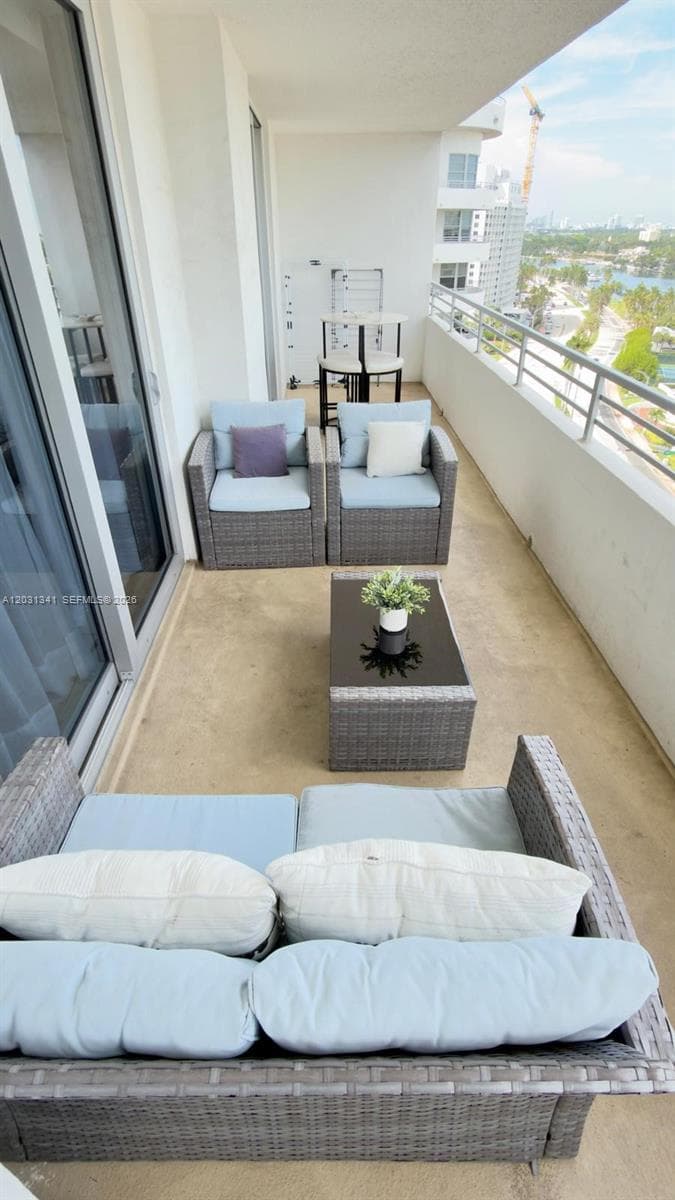5555 Collins Ave 16W photo 21