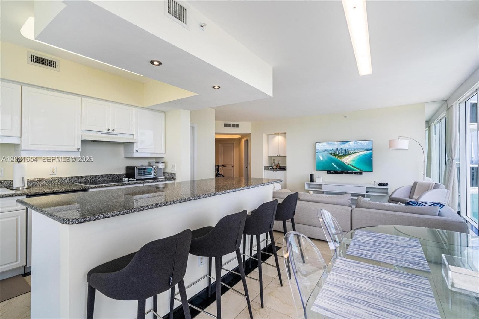 4779 Collins Ave 2305 photo 12