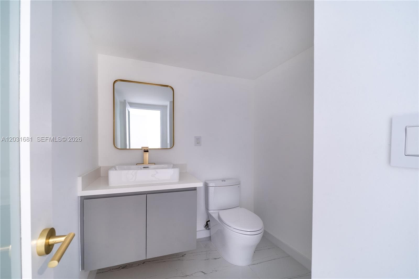 19380 Collins Ave 1105 photo 10