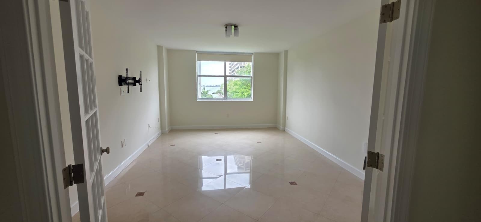 11111 Biscayne Boulevard Tower 2 - 4C or 427 photo 10