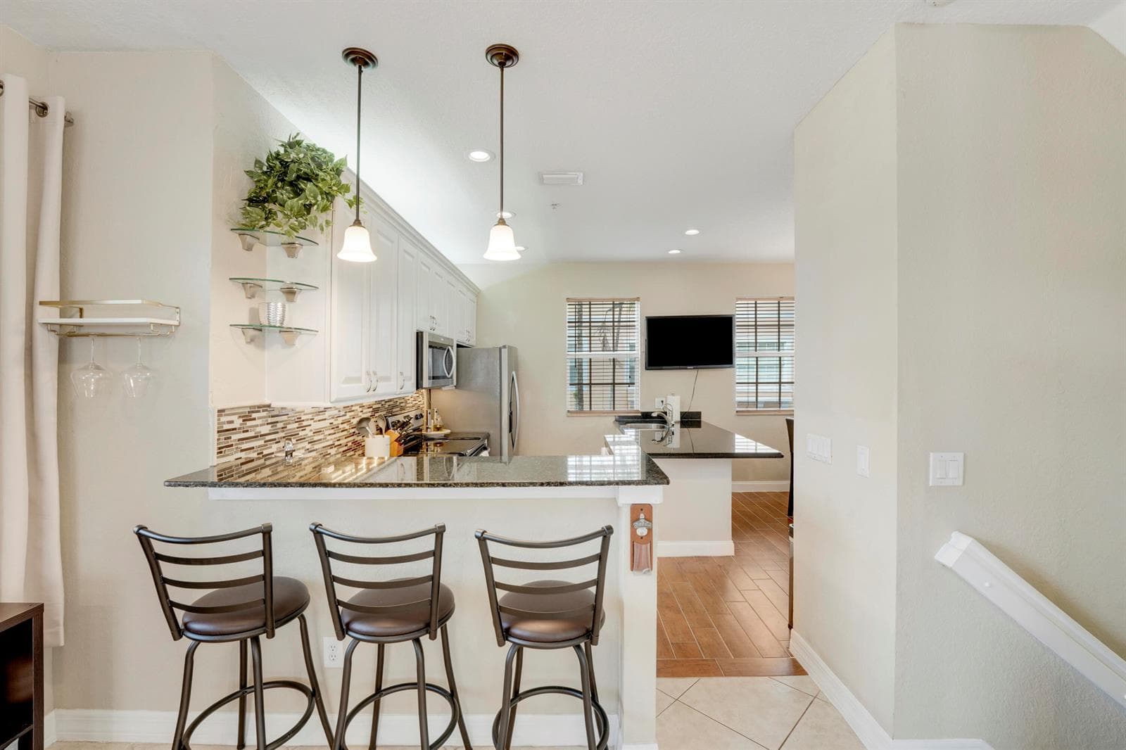 115 Harbors Way 4