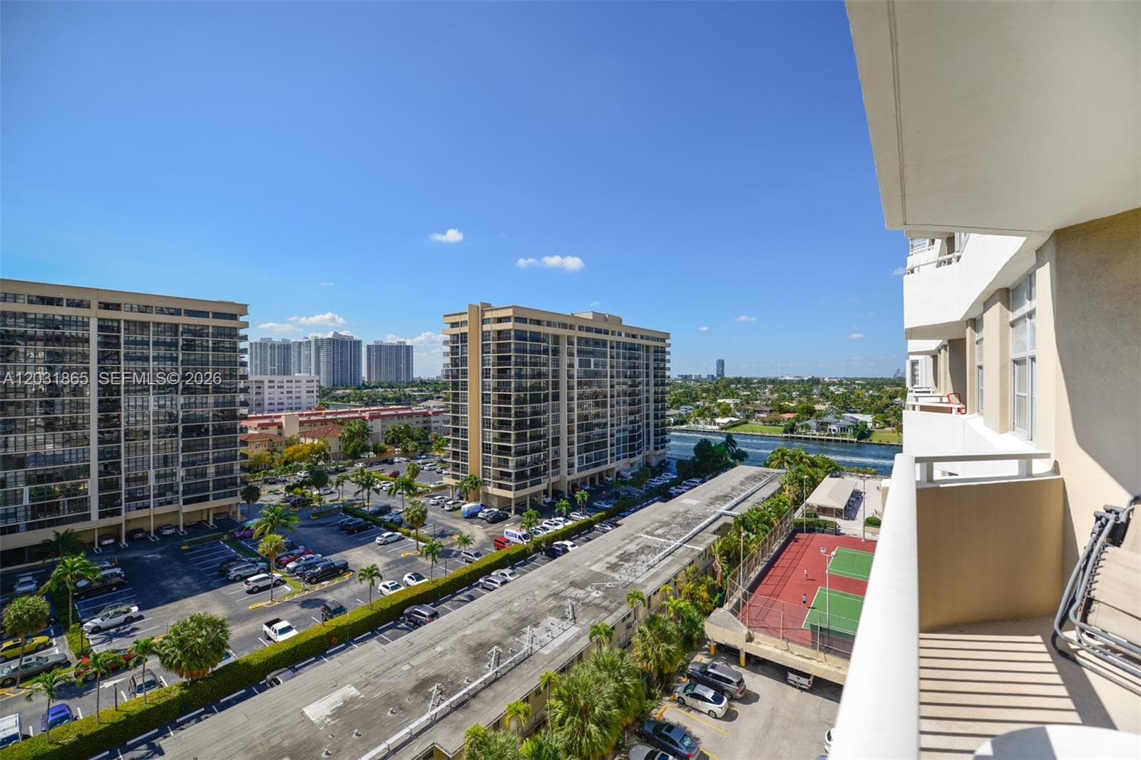 1985 S Ocean Dr #4G 2