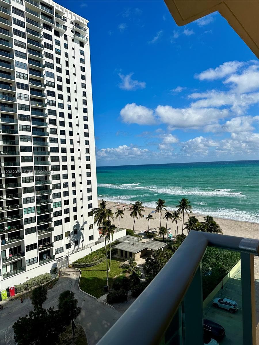 2501 S Ocean Dr 1002 (AVAILABLE AUG) photo 8