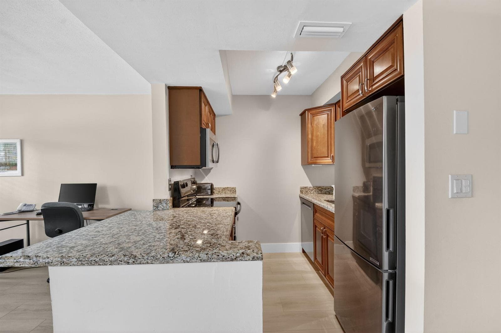 5520 N Ocean Boulevard N 110 photo 18