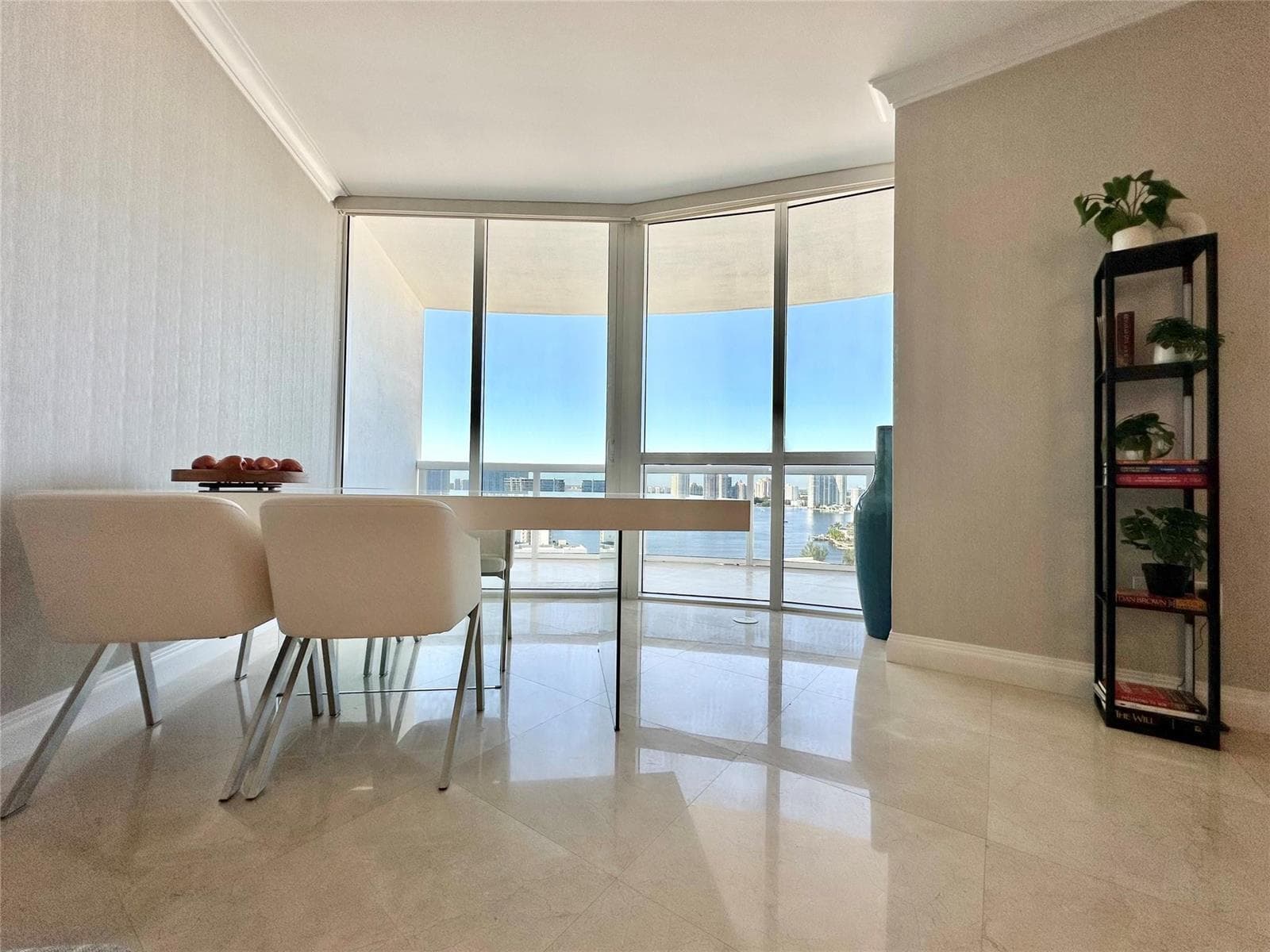 18201 Collins Avenue 1901 photo 4