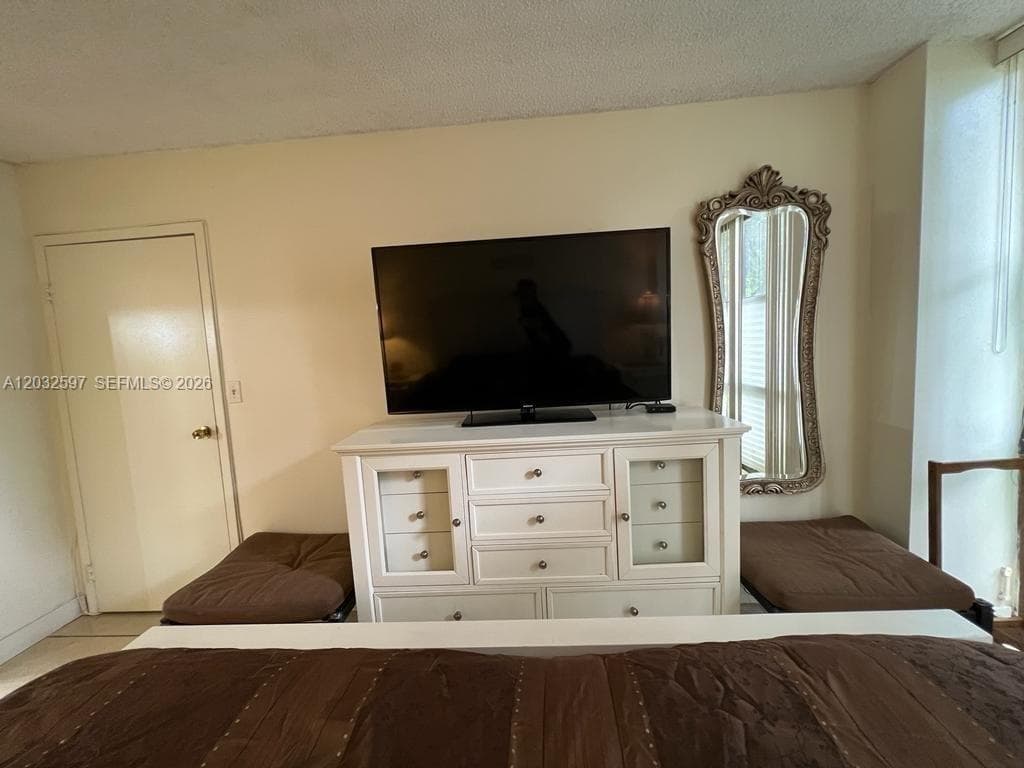 17021 N Bay Rd 103 photo 17