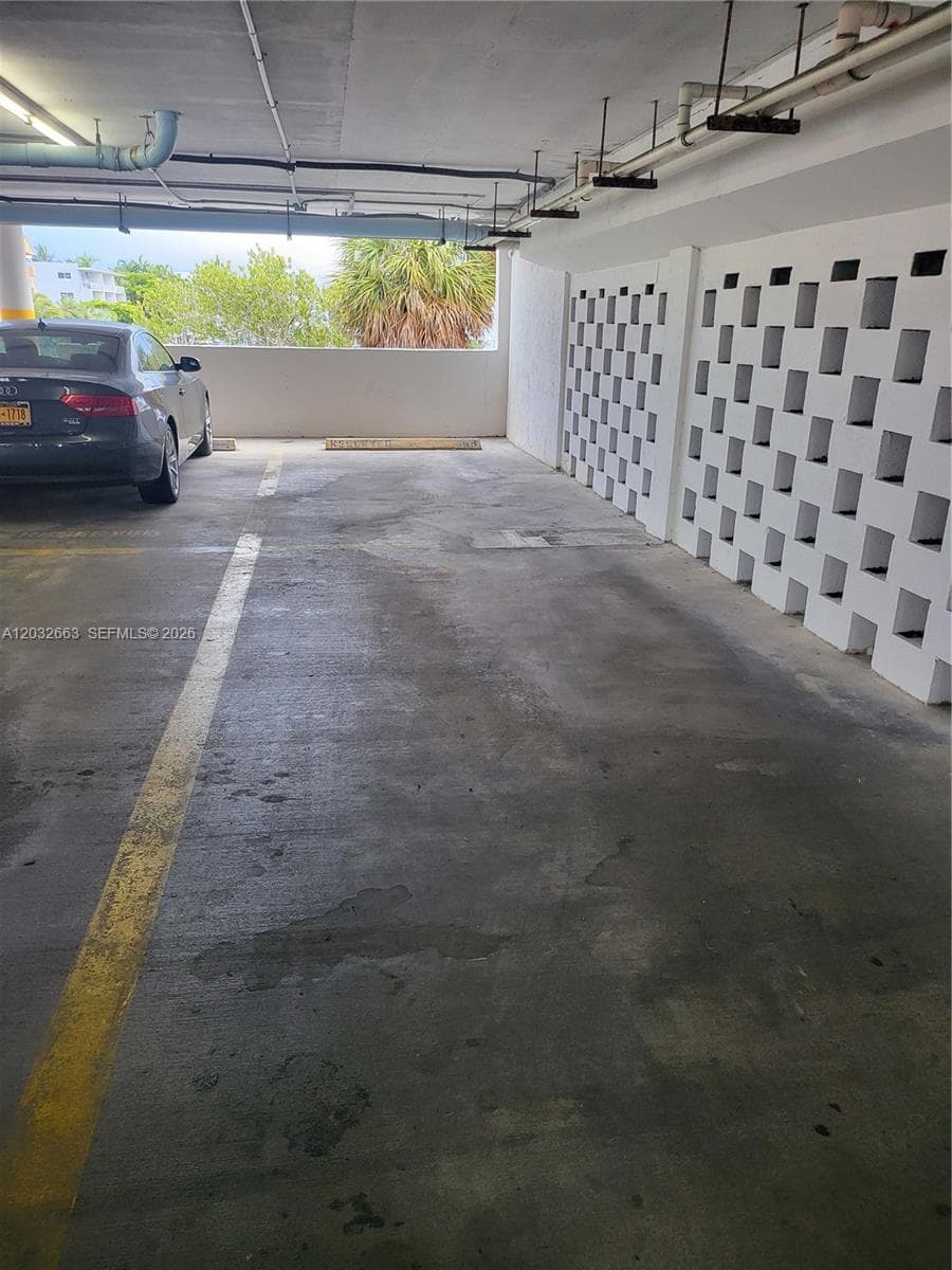 290 174th St M19 photo 25