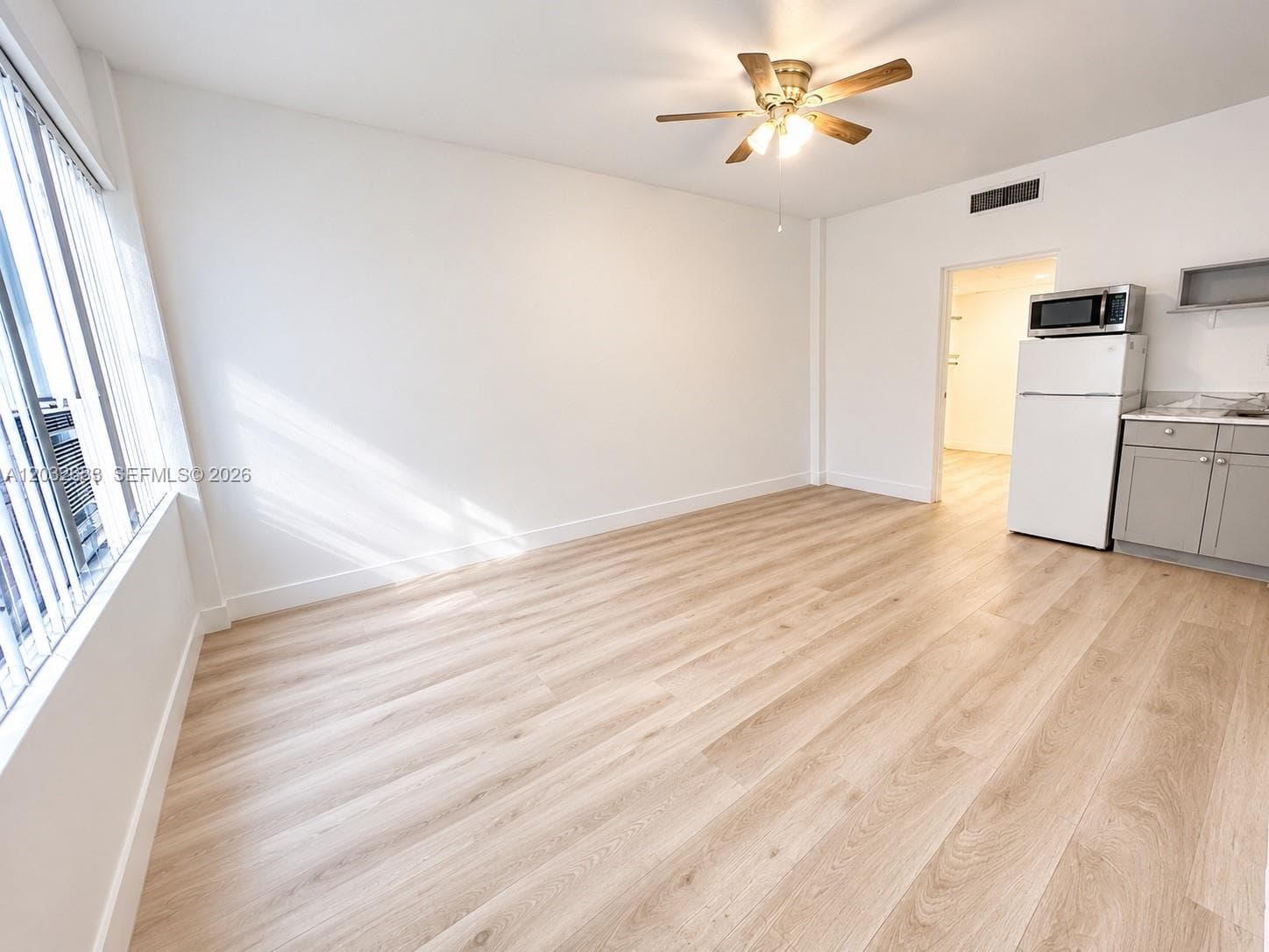 26 Diplomat Pkwy #2263 2