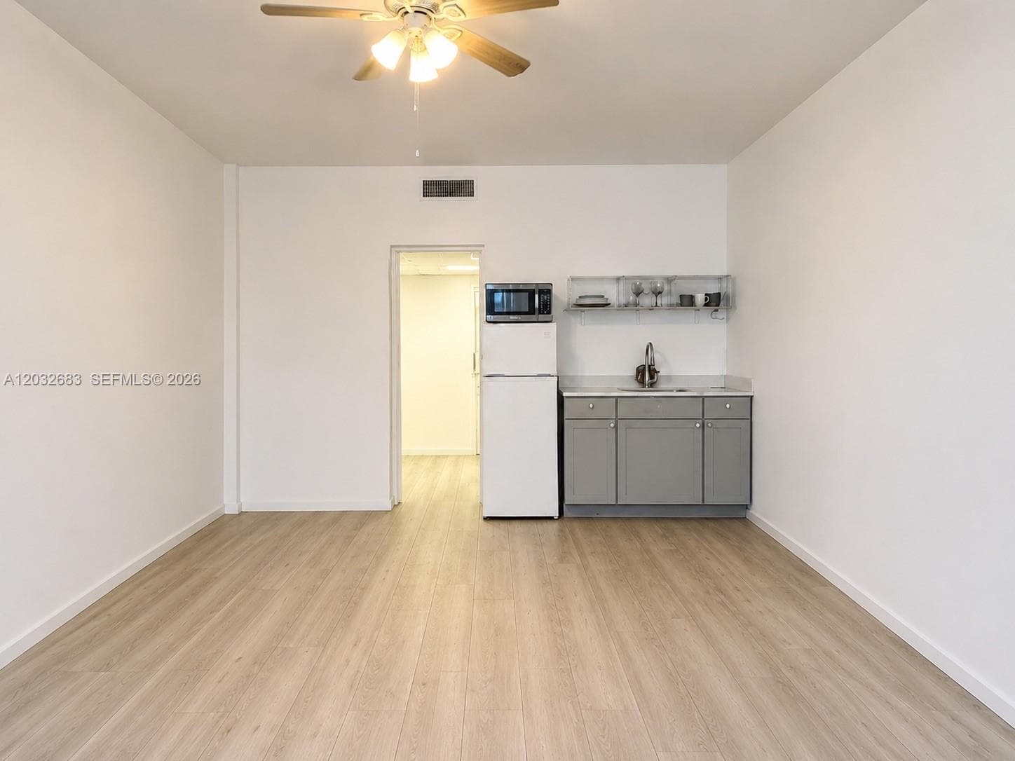 26 Diplomat Pkwy #2263 1