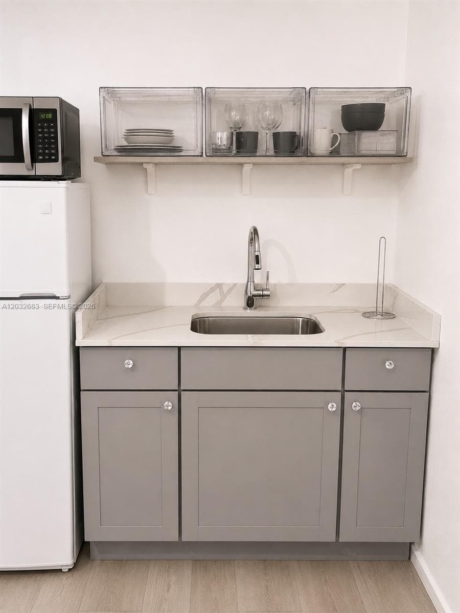26 Diplomat Pkwy #2263 4