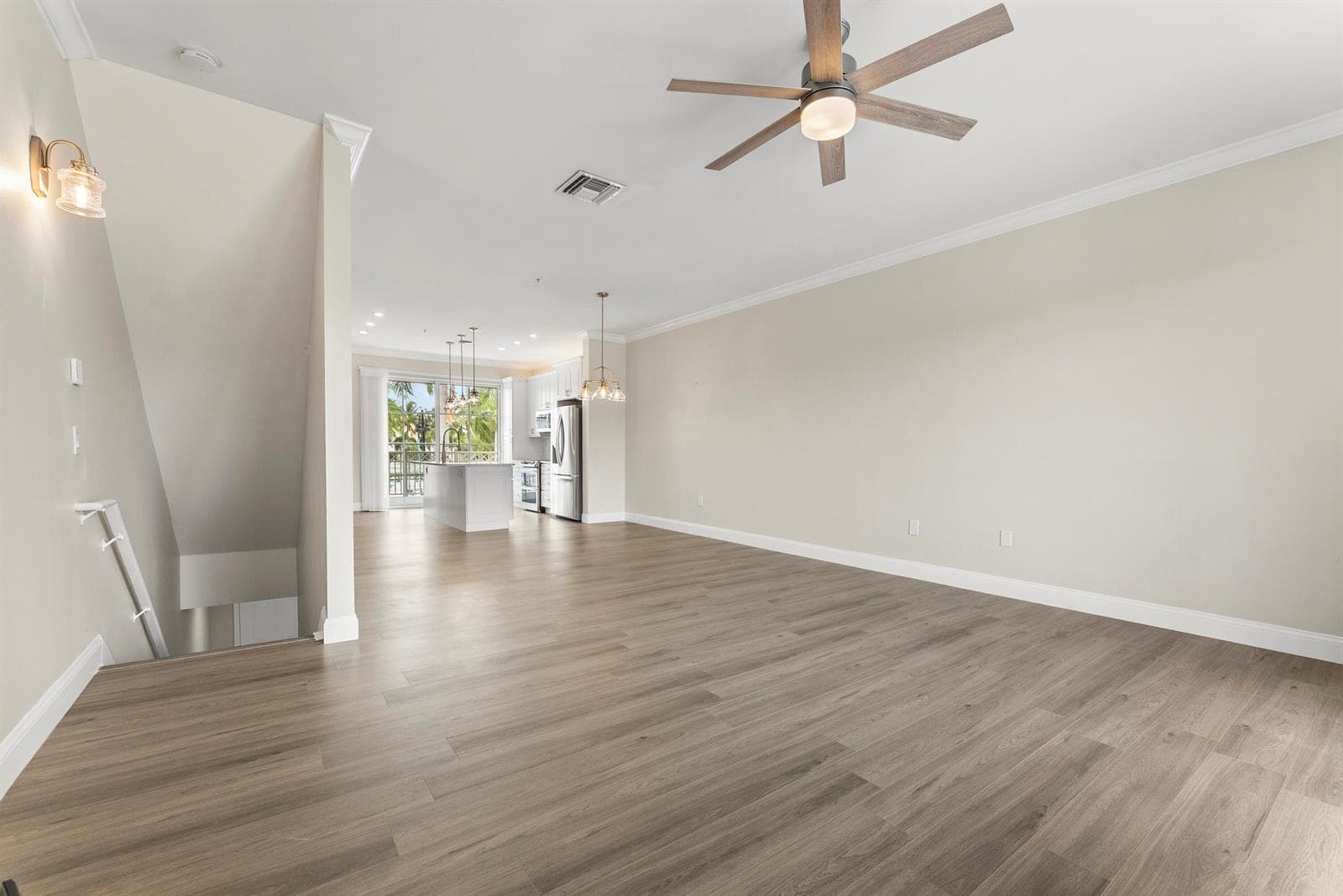 643 Casa Loma Boulevard 5