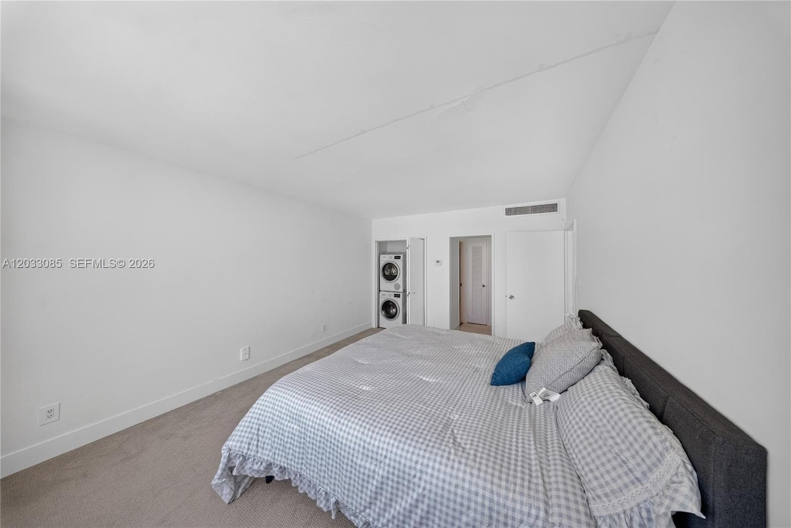 5600 Collins Ave 7W photo 24