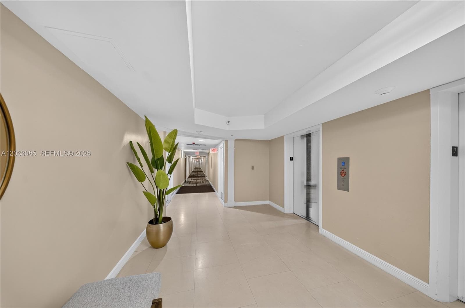 5600 Collins Ave #7W 4