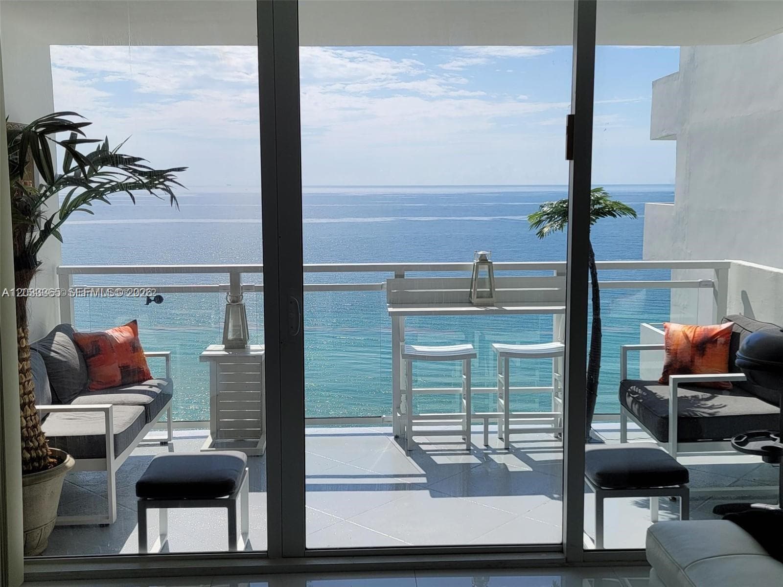 2030 S Ocean Dr 1815 photo 4