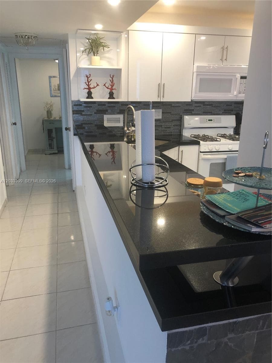 2030 S Ocean Dr 1826 photo 24