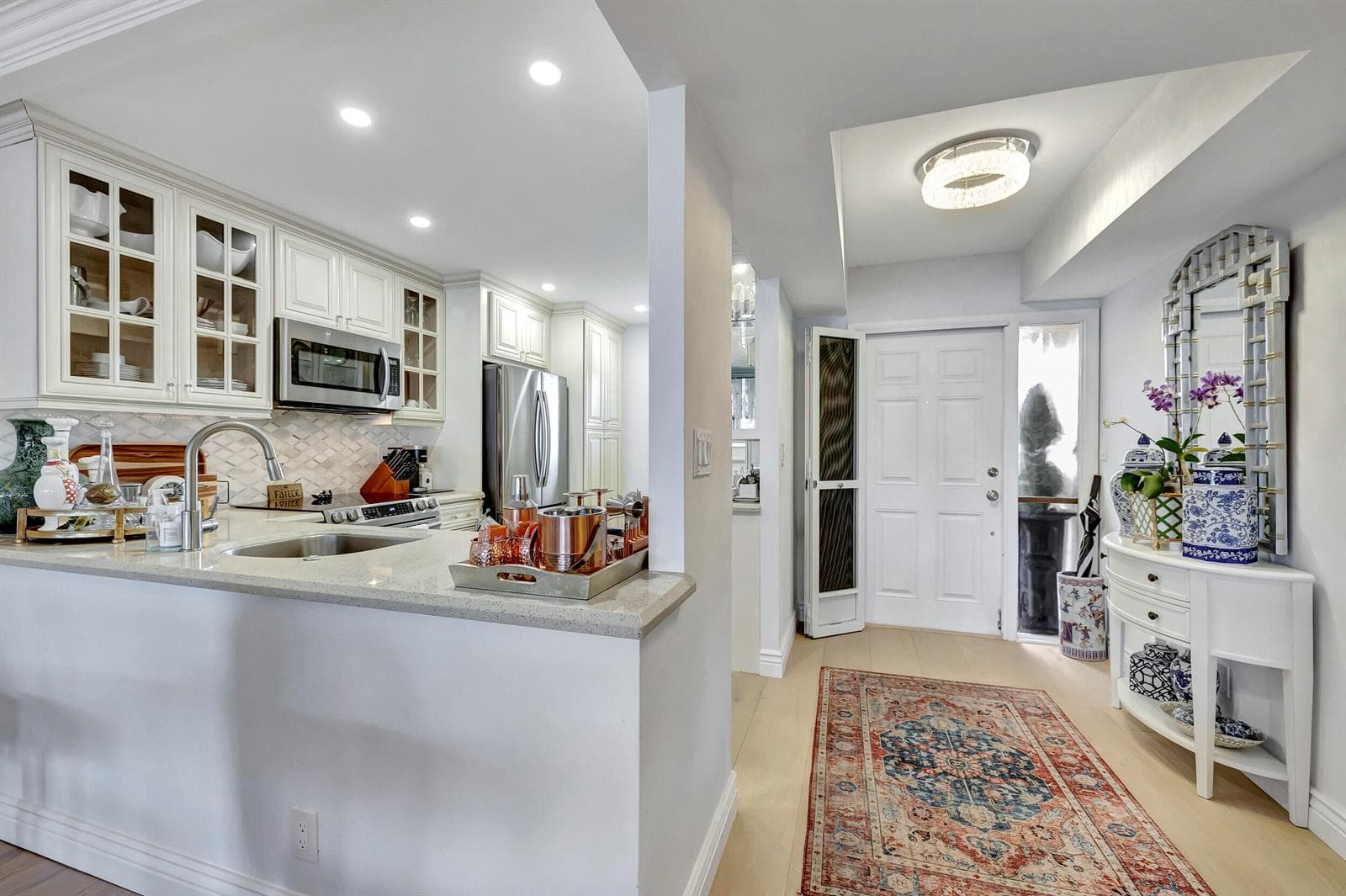 1537 E Hillsboro Boulevard #239 3
