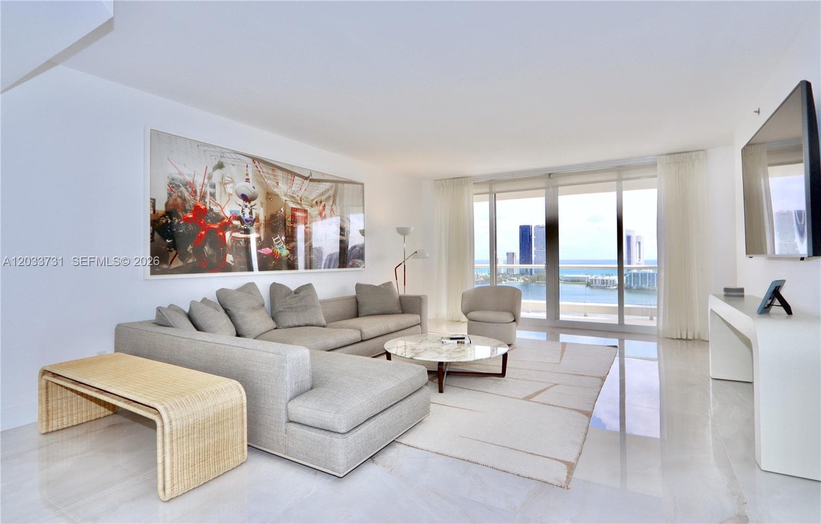 7000 Island Blvd 2605 photo 2