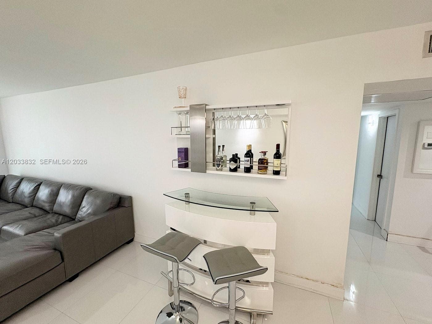 19380 Collins Ave 827 photo 17