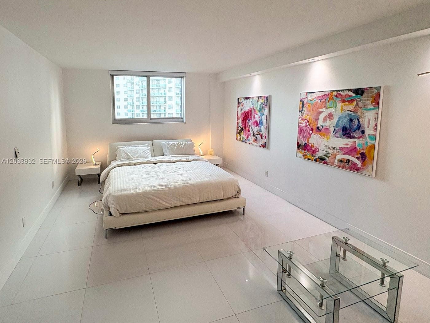 19380 Collins Ave 827 photo 9