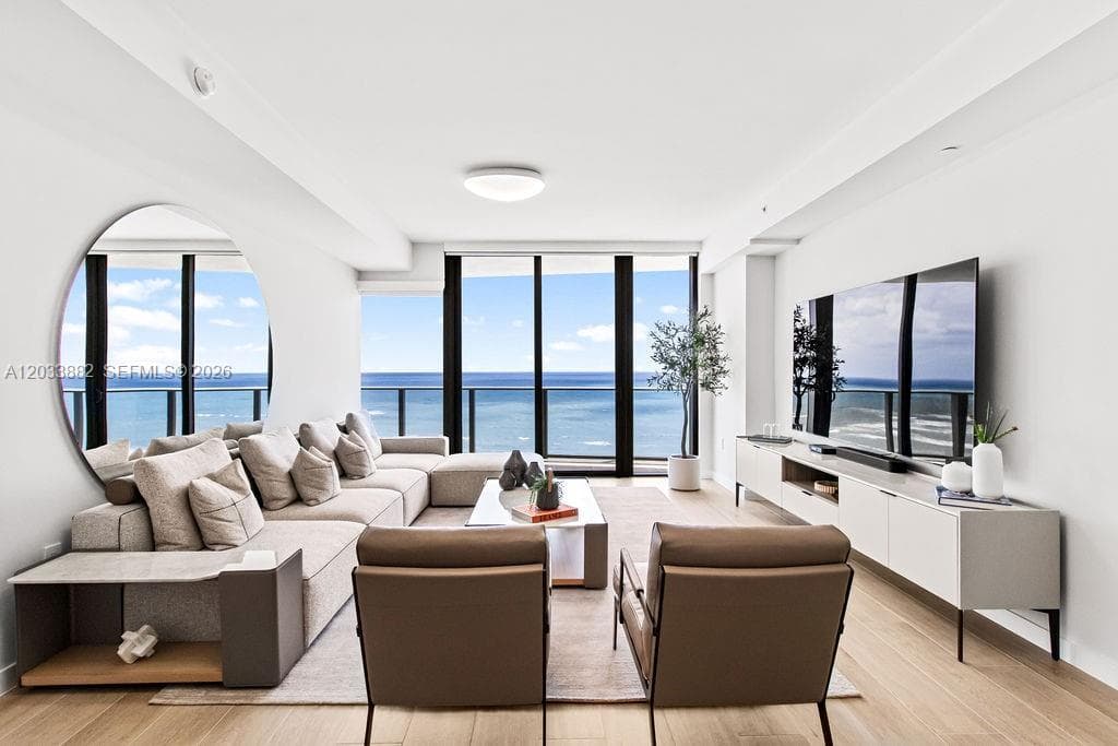 1116 N Ocean Blvd 1205 photo 8