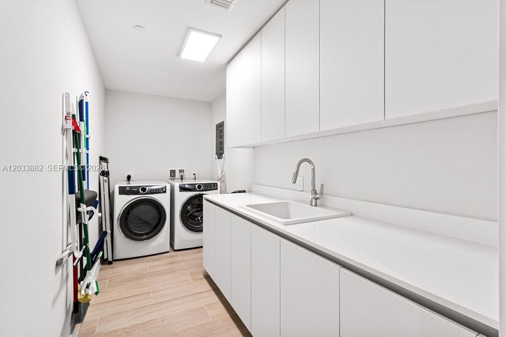 1116 N Ocean Blvd 1205 photo 25