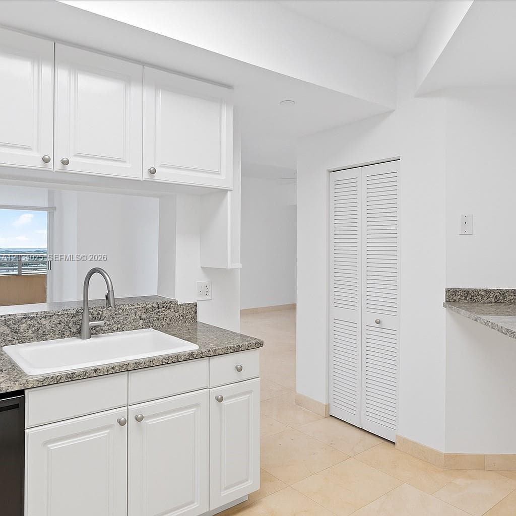 888 Brickell Key Dr 2510 photo 21