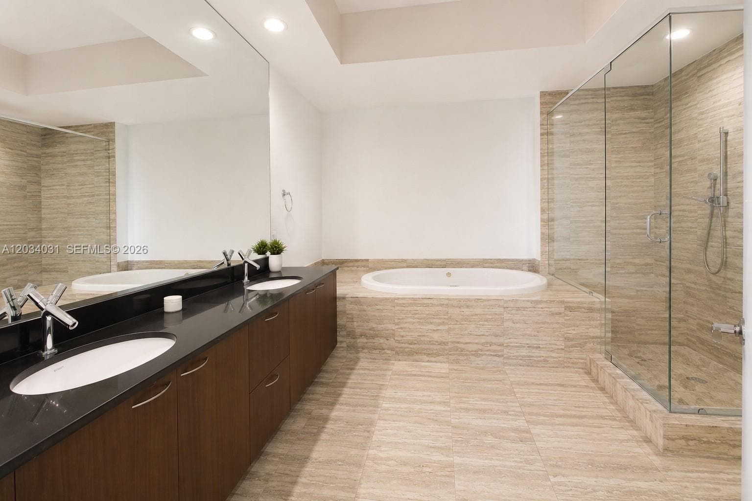 15901 Collins Ave 403 photo 14