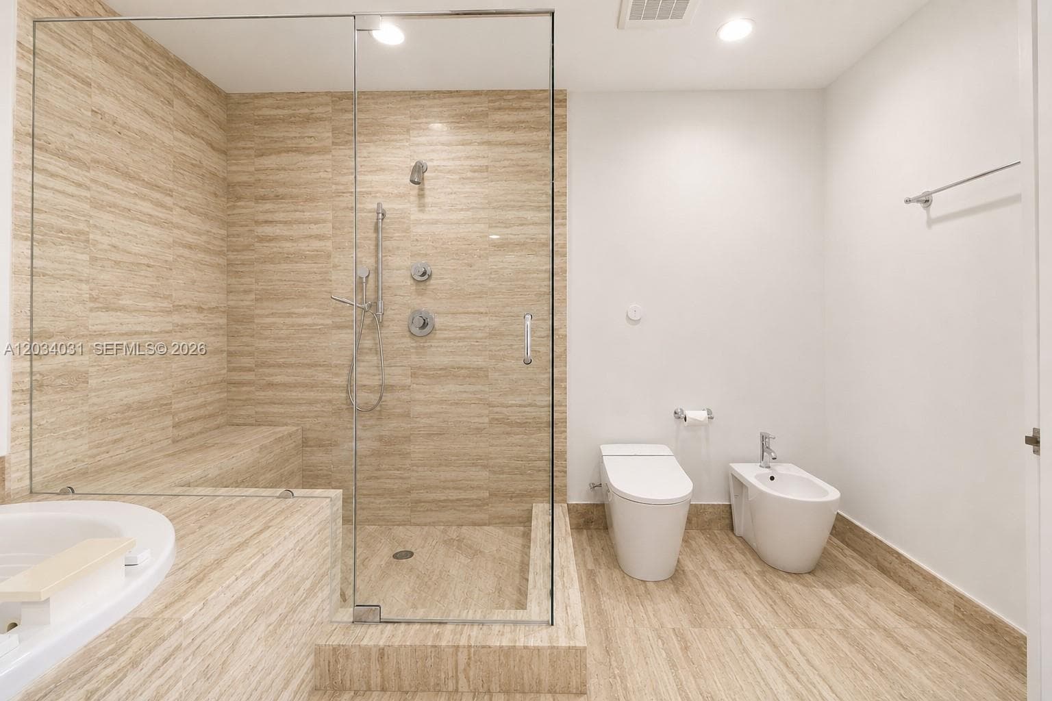 15901 Collins Ave 403 photo 15