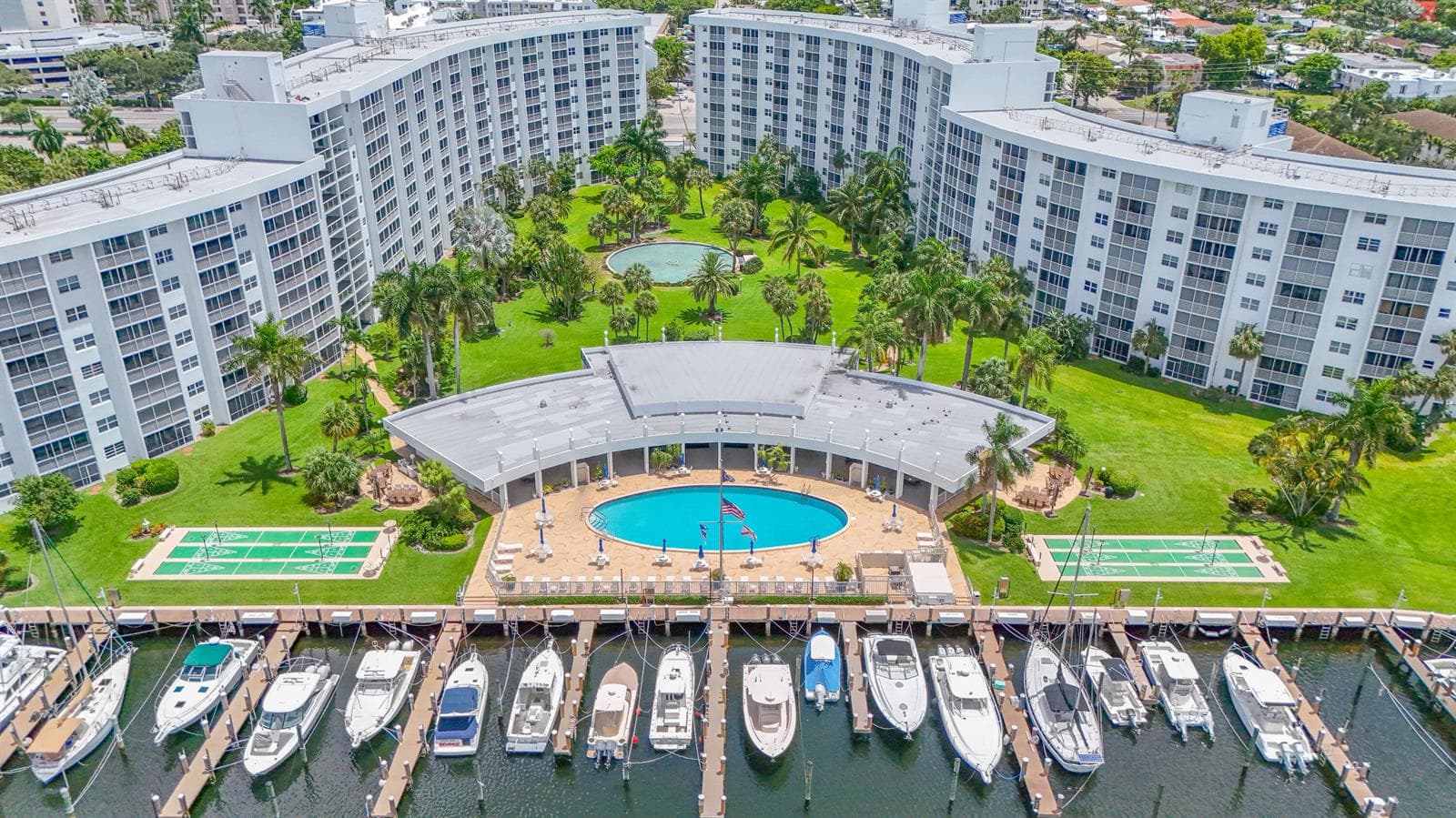 2731 NE 14th St Causeway #115 3