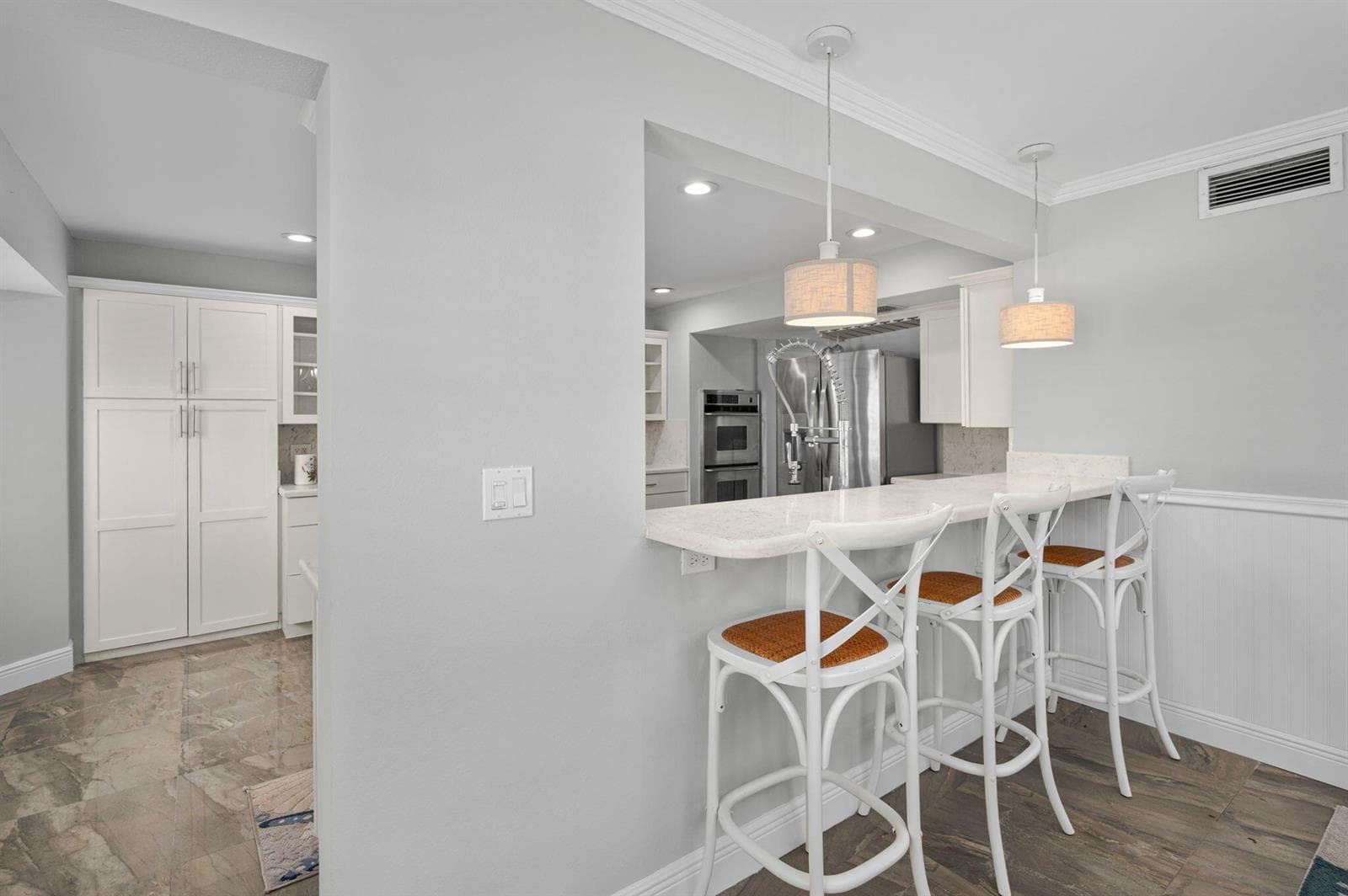 121 Queen Eugenia Court photo 13