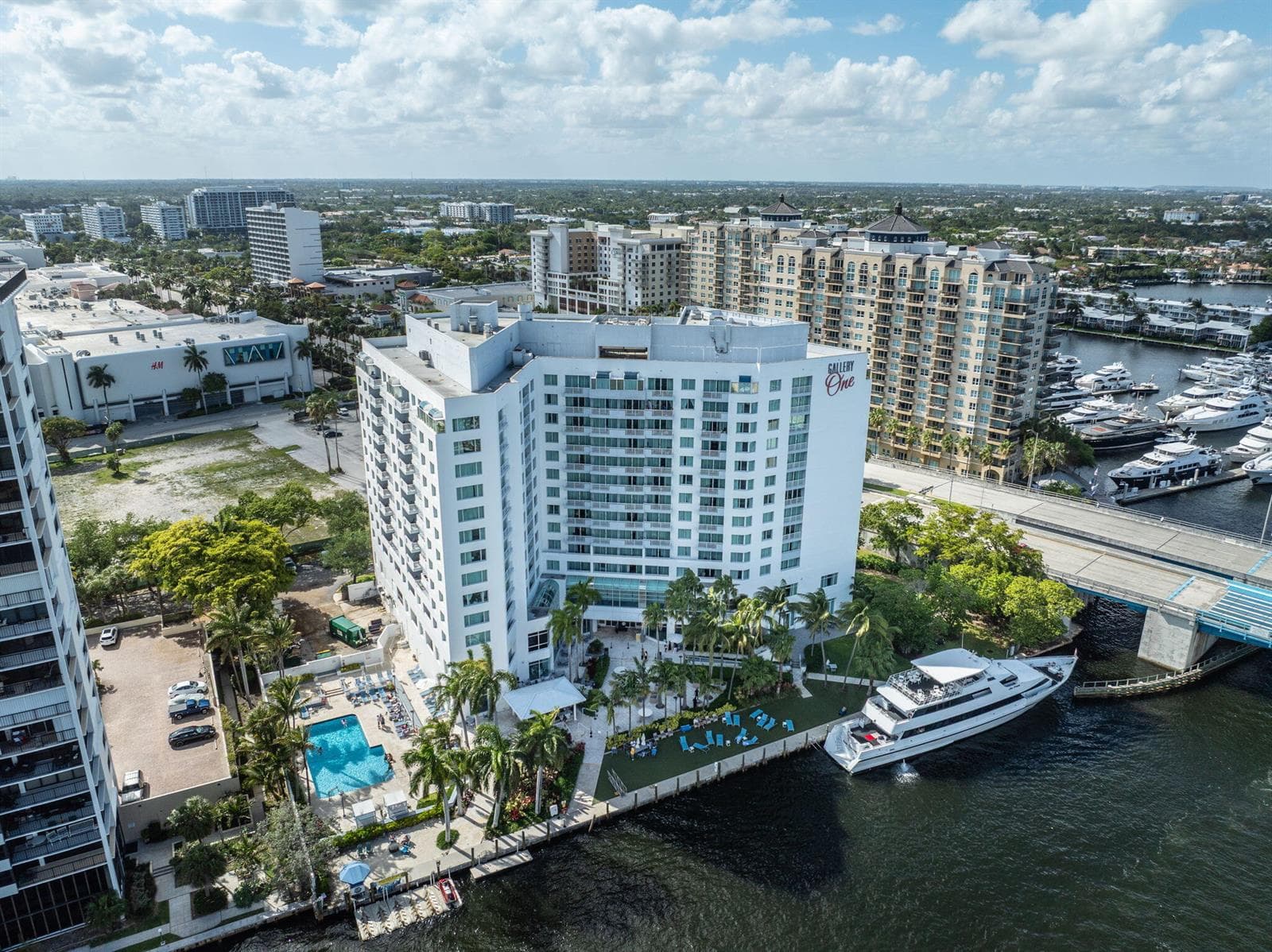 2670 E Sunrise Boulevard #1109 4