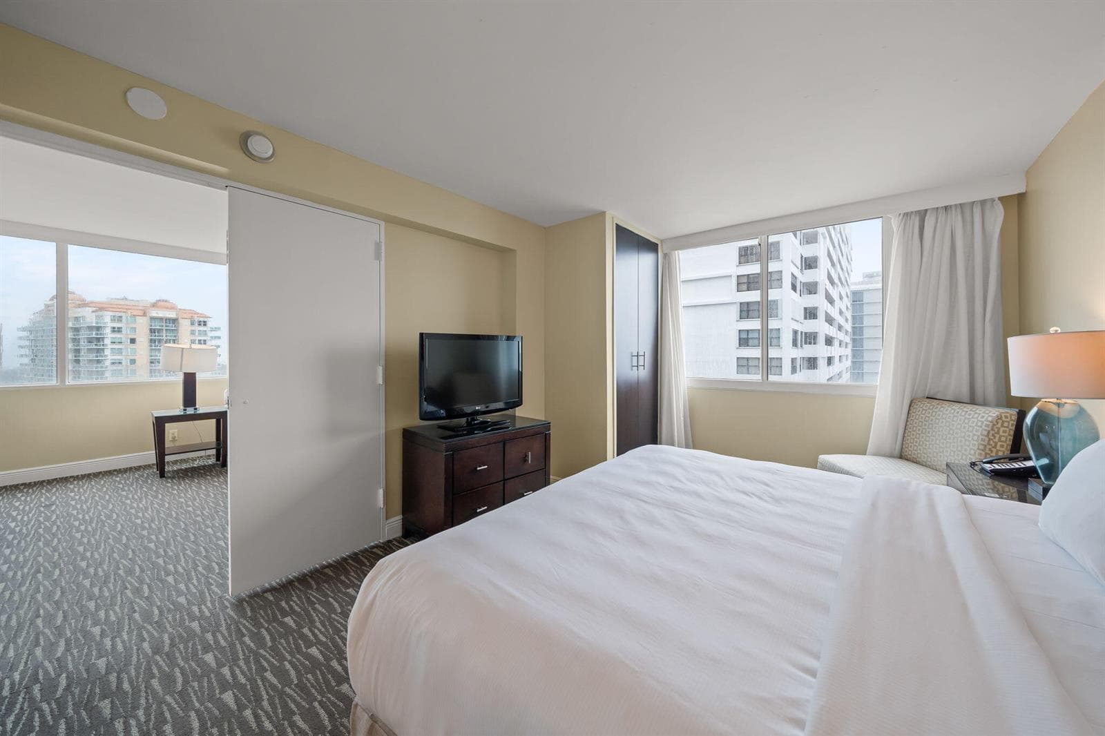 2670 E Sunrise Boulevard #1201 1