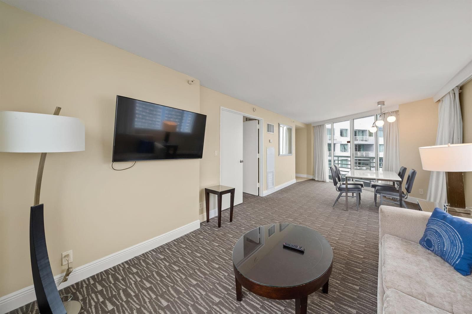 2670 E Sunrise Boulevard #1201 5
