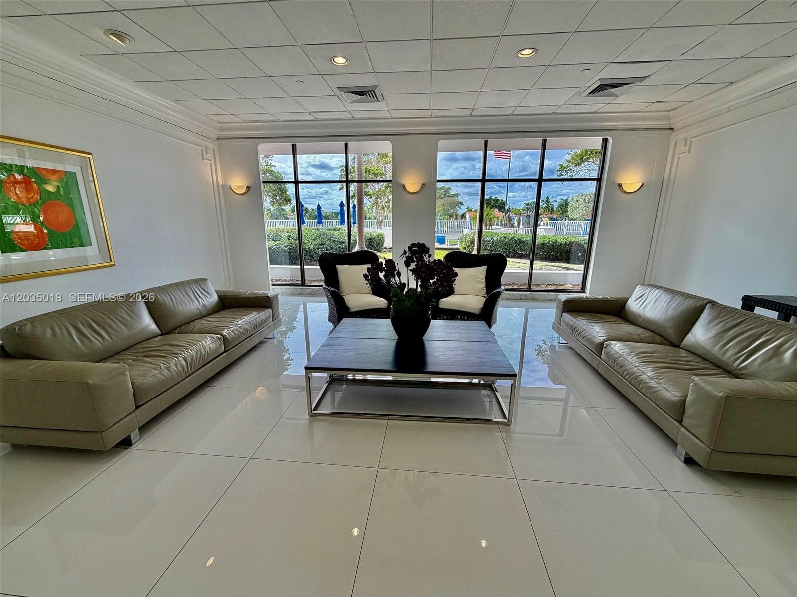 5700 Collins Ave #14M 2