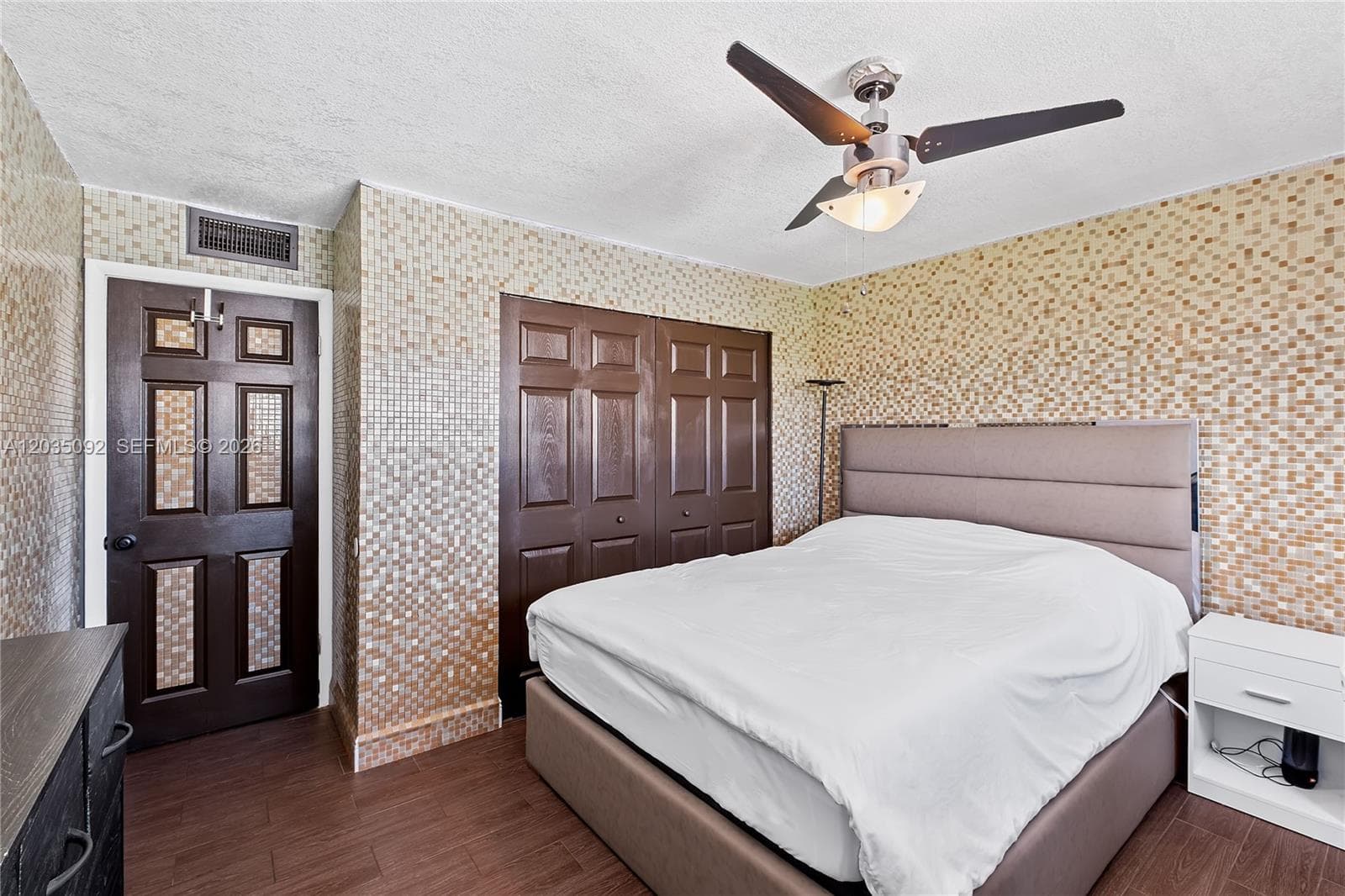 3665 NE 167th St 409 photo 14