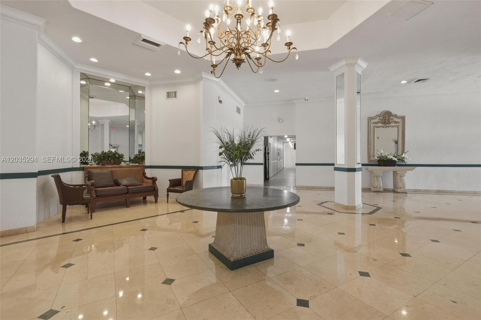 1301 NE Miami Gardens Dr 1515W photo 23