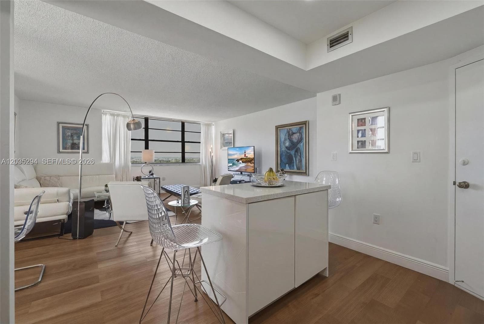 1301 NE Miami Gardens Dr 1515W photo 12