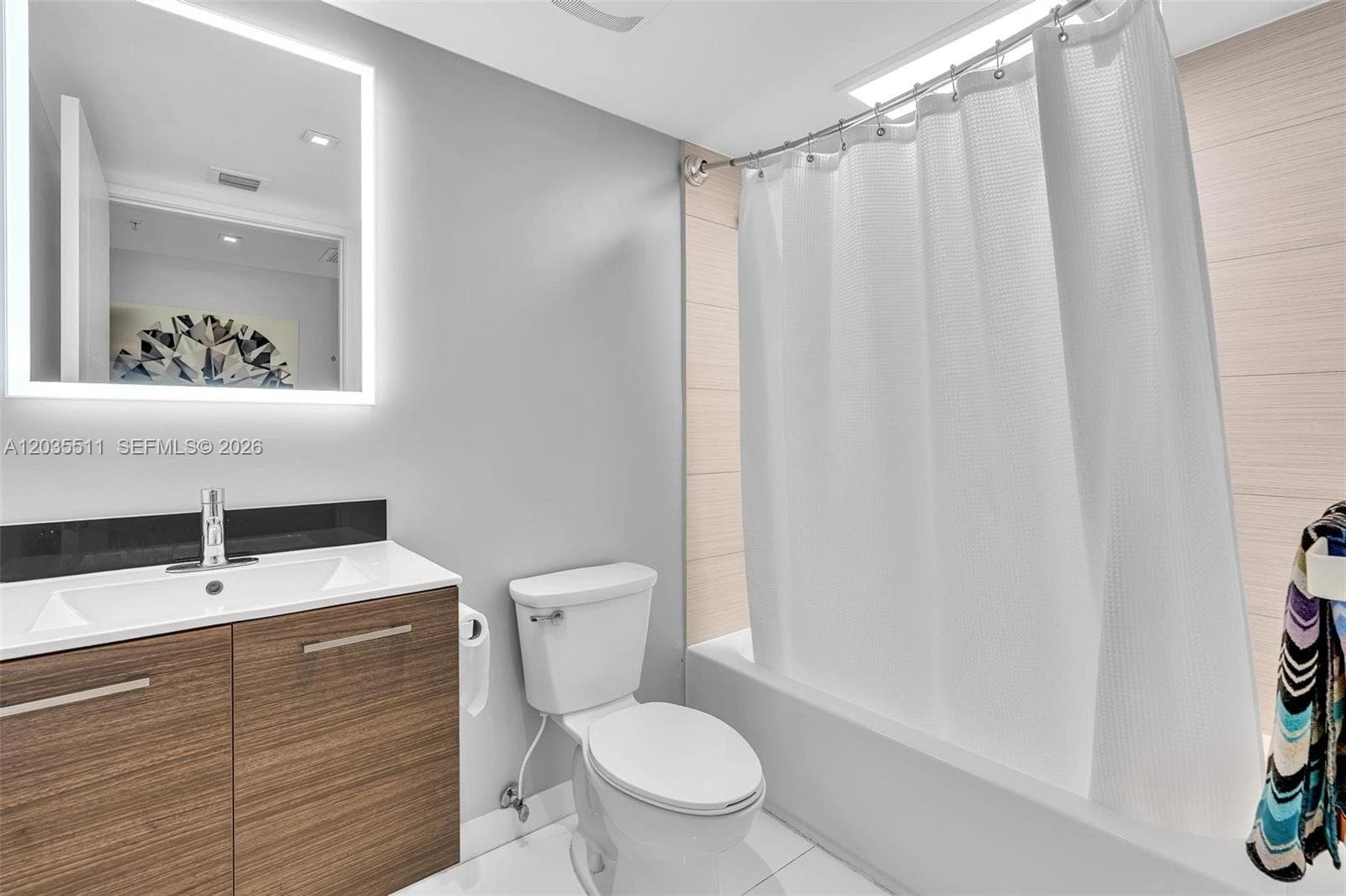 9901 E Bay Harbor Dr 802 photo 11
