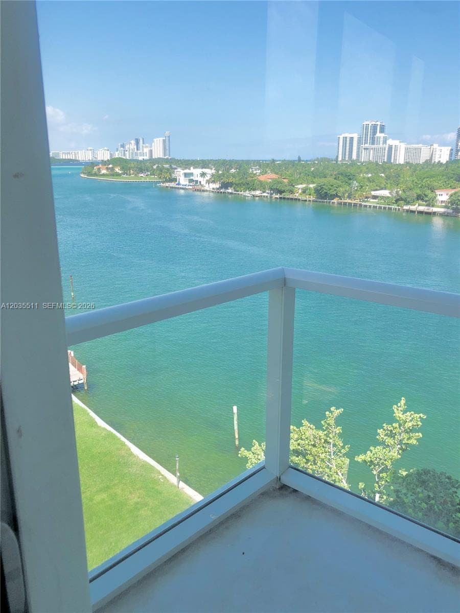 9901 E Bay Harbor Dr 802 photo 19