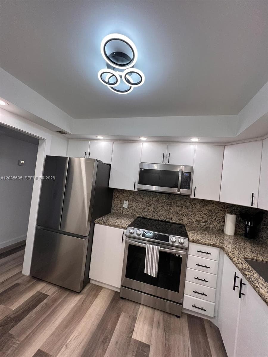 3800 S Ocean Dr 1808 photo 5